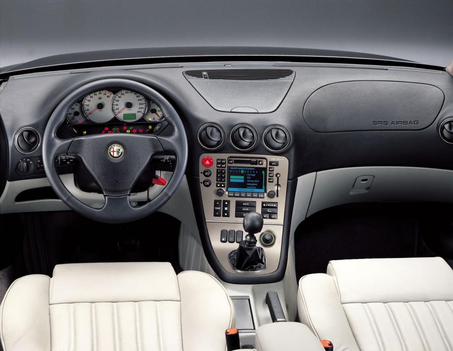 Торпедо Alfa Romeo 166 (936) 1998 года  (фото 61 из 73)
